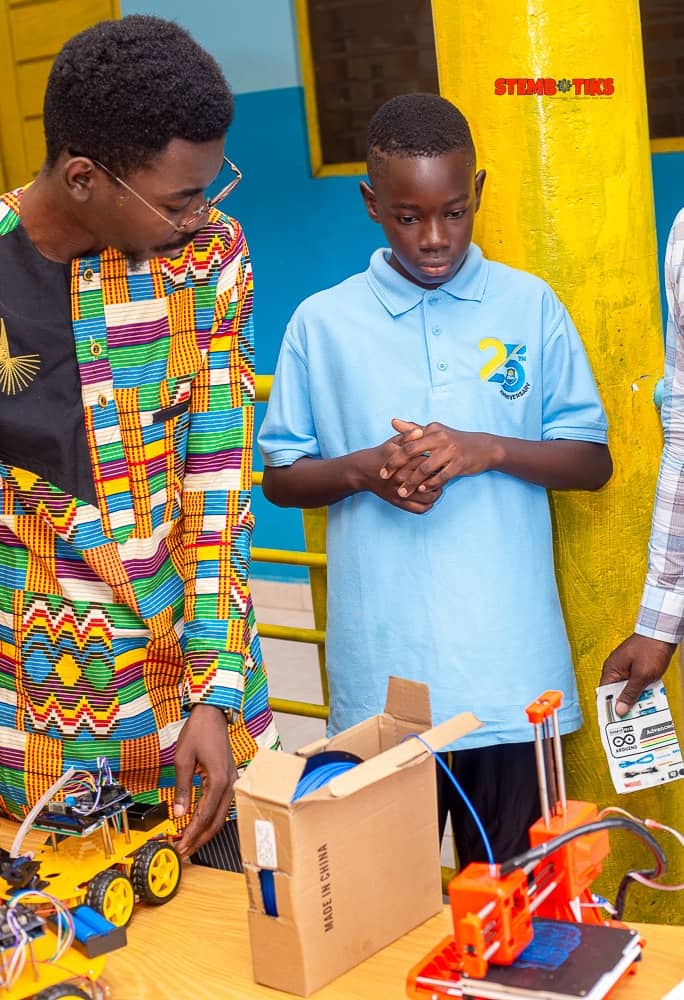 Private schools urge govt to inculcate robotics in new curriculum